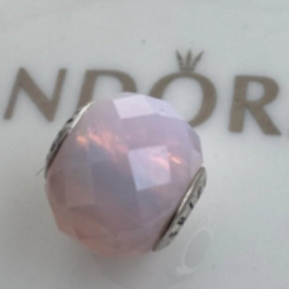 Pandora Essence Friendship Charm - Picture 1 of 1